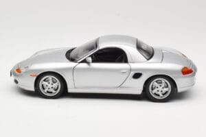 Porsche Boxster 986 Hard Top Silver UT Models 1:18 27854 Metall — bild 4 av 8