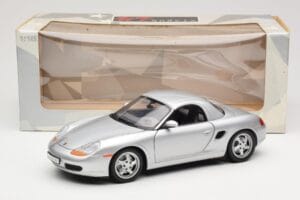 Porsche Boxster 986 Hard Top Silver UT Models 1:18 27854 Metall — bild 8 av 8