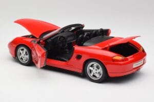 Porsche Boxster S 986 Guards Röd UT Models 1:18 27861-M1 Metall — bild 5 av 8
