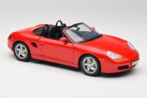 Porsche Boxster S 986 Guards Röd UT Models 1:18 27861-M1 Metall — bild 6 av 8