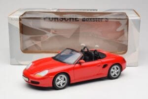 Porsche Boxster S 986 Guards Röd UT Models 1:18 27861-M1 Metall — bild 8 av 8