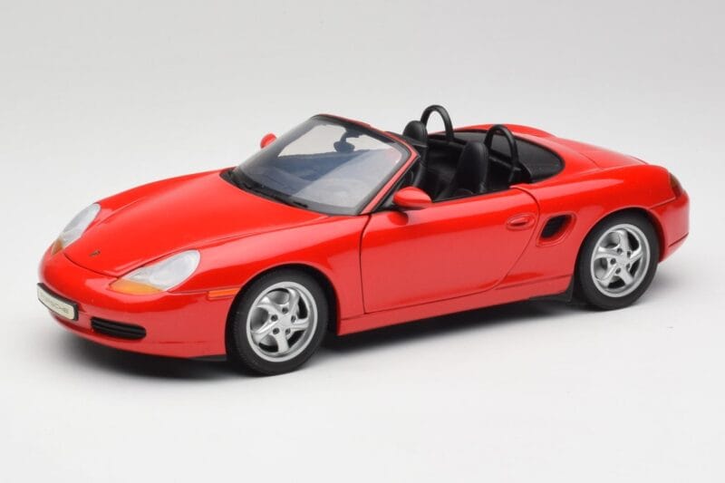 Porsche Boxster S 986 Guards Röd UT Models 1:18 27861-M1 Metall