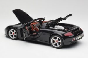 Porsche Carrera GT Svart Maisto 1:18 36665 Metall — bild 5 av 8