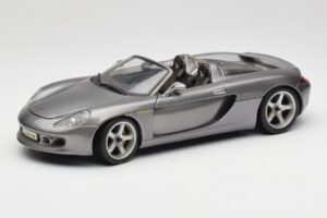 Porsche Carrera GT Grå Metallic Maisto 1:18 36622-R1 Metall