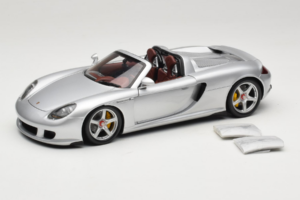 Porsche Carrera GT Silver Metallic Minichamps 1:18 WAP02103014 Metall