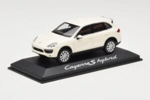 Porsche Cayenne 958 S Hybrid Vit Minichamps 1:43 WAP0200040B Metall — bild 2 av 4
