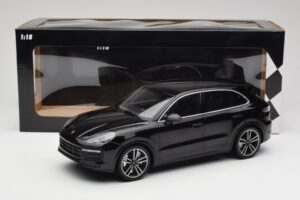 Porsche Cayenne 958 Turbo S Svart Minichamps 1:18 155066070 Metall — bild 6 av 6