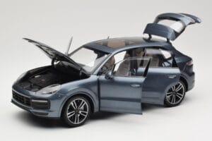 Porsche Cayenne 958 Turbo S Blue Metallic Minichamps 1:18 110066070 Metall — bild 2 av 8