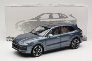 Porsche Cayenne 958 Turbo S Blue Metallic Minichamps 1:18 110066070 Metall — bild 8 av 8
