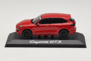 Porsche Cayenne 958 GTS Röd Minichamps 1:43 WAP0200070E Metall