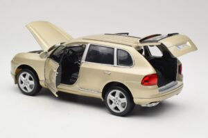 Porsche Cayenne S 955 Beige Maisto 1:18 WAPC2100213 Metall — bild 5 av 8