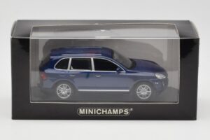 Porsche Cayenne S Blå Minichamps 1:43 WAP02061217 Metall — bild 4 av 4