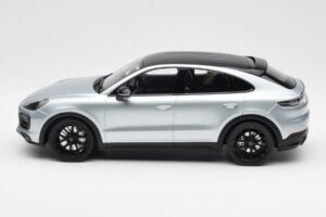 Porsche Cayenne E3 S Coupe Dolo Silver Norev 1:18 WAP0213220K Metall — bild 3 av 6