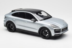 Porsche Cayenne E3 S Coupe Dolo Silver Norev 1:18 WAP0213220K Metall — bild 4 av 6