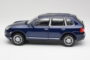 Porsche Cayenne S 9PA Dark Sea Blå Metallic Maisto 1:18 31635 Metall — bild 4 av 8