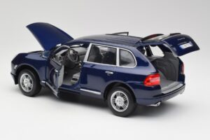 Porsche Cayenne S 9PA Dark Sea Blå Metallic Maisto 1:18 31635 Metall — bild 5 av 8