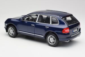 Porsche Cayenne S 9PA Dark Sea Blå Metallic Maisto 1:18 31635 Metall — bild 7 av 8