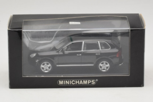 Porsche Cayenne 955 Turbo Black Metallic Minichamps 1:43 400061080 Metall — bild 5 av 5