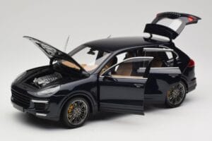 Porsche Cayenne Turbo S 958 Blue Metallic Minichamps 1:18 110064001 Metall — bild 2 av 8