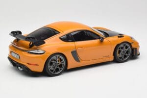 Porsche Cayman GT4 RS 982 Weissach Package Bahama Yellow Norev 1:18 187252 Metall — bild 3 av 8