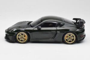 Porsche Cayman GT4 RS 982 Weissach Package Brewster Green Norev 1:18 187250 Metall — bild 4 av 8