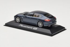 Porsche Panamera 970 4 Blå Metallic Minichamps 1:43 400068220 Metall — bild 3 av 4
