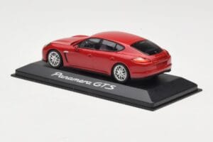Porsche Panamera 970 GTS Röd Minichamps 1:43 WAP0200230C Metall — bild 3 av 4