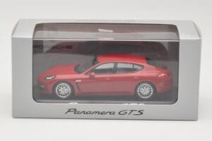 Porsche Panamera 970 GTS Röd Minichamps 1:43 WAP0200230C Metall — bild 4 av 4