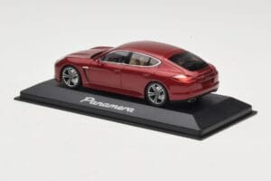 Porsche Panamera 970 Red Metallic Minichamps 1:43 WAP0200119 Metall — bild 3 av 4