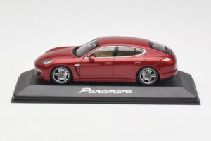 Porsche Panamera 970 Röd Minichamps 1:43 WAP02000119 Metall