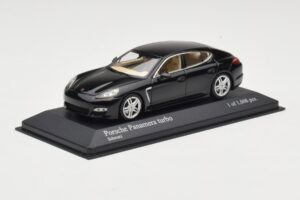 Porsche Panamera 970 Turbo Svart Metallic Minichamps 1:43 400068271 Metall — bild 2 av 4