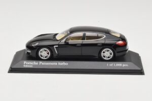 Porsche Panamera 970 Turbo Svart Metallic Minichamps 1:43 400068271 Metall