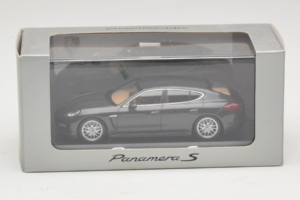 Porsche Panamera 970 S Grey Metallic Minichamps 1:43 WAP02000219 Metall — bild 4 av 4