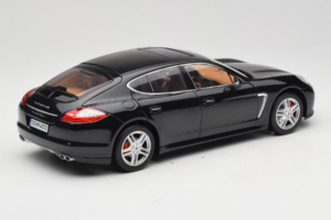 Porsche Panamera 970 Turbo Basalt Black Norev 1:18 WAP02100319 Metall — bild 3 av 8