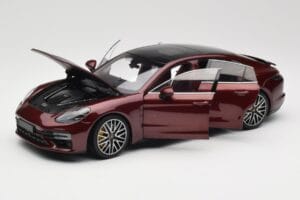 Porsche Panamera 971 Turbo S Röd Metallic Minichamps 1:18 113061077 Metall — bild 2 av 8