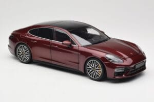 Porsche Panamera 971 Turbo S Röd Metallic Minichamps 1:18 113061077 Metall — bild 6 av 8