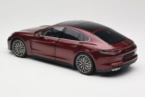 Porsche Panamera 971 Turbo S Röd Metallic Minichamps 1:18 113061077 Metall — bild 7 av 8