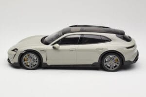 Porsche Taycan Cross Turismo Turbo S Chalk Grey Minichamps 1:18 155069302 Metall — bild 3 av 6