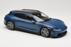 Porsche Taycan J1 Turbo S Cross Turismo Blå Minichamps 1:18 155069301 Metall — bild 4 av 6
