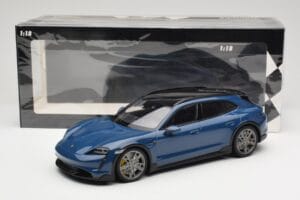 Porsche Taycan J1 Turbo S Cross Turismo Blå Minichamps 1:18 155069301 Metall — bild 6 av 6