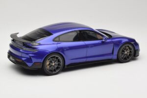 Porsche Taycan J1 Turbo GT Purple Sky Metallic GT Spirit 1:18 GT520 Resin — bild 2 av 6