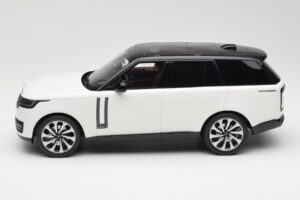 Land Rover Range Rover L460 P530 Autobiography Fuji White GT Spirit 1:18 GT533 Resin — bild 3 av 6