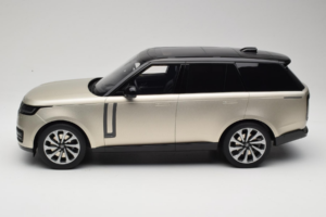 Range Rover L460 P530 Autobiography Sunset Gold GT Spirit 1:12 GT542 Resin — bild 3 av 6