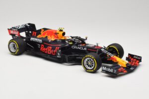 Red Bull Racing Honda RB16B #11 S. Perez Mexican GP 2021 Minichamps 1:18 110211911 Metall — bild 4 av 6