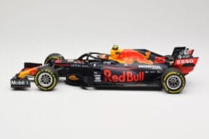 Red Bull Racing RB16 #23 A. Albon 4th Place Styrian GP 2020 Minichamps 1:18 110200223 Metall — bild 3 av 6