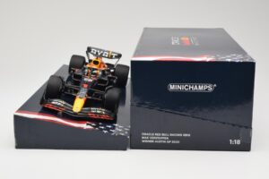 Red Bull Racing RB18 #1 M. Verstappen Winner Austin GP 2022 Minichamps 1:18 113222901 Metall — bild 6 av 6