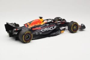 Red Bull Racing RB19 #1 M. Verstappen Winner Monaco GP 2023 Minichamps 1:18 110230701 Metall — bild 2 av 6