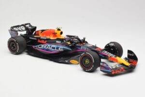 Red Bull Racing RB19 #11 S. Perez 2nd Place Miami GP 2023 Minichamps 1:18 110230511 Metall — bild 4 av 6