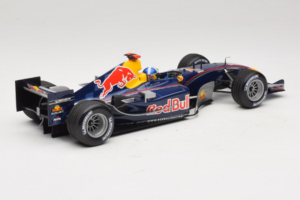 Red Bull RB1 Cosworth #14 D. Coulthard Red Bull Racing Showcar 2005 Minichamps 1:18 100050014 Metall — bild 2 av 6