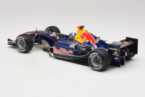Red Bull RB1 Cosworth #14 D. Coulthard Red Bull Racing Showcar 2005 Minichamps 1:18 100050014 Metall — bild 5 av 6